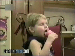 Урок первый! Как правильно кушать мороженое!